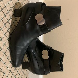 Stephane Kelian Black Bootie sz 10